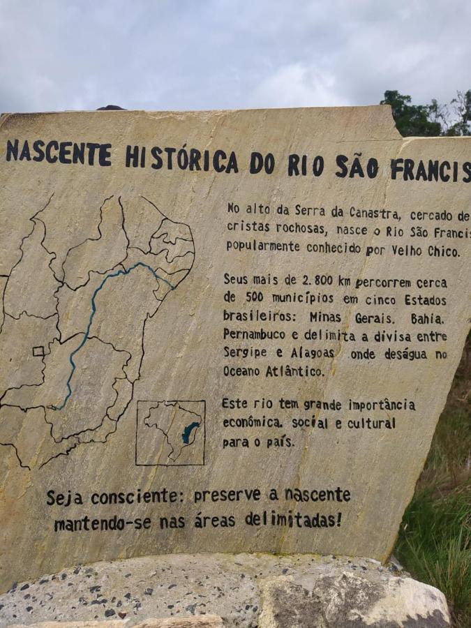 Pousada Nascente Do Sao Francisco Vargem Bonita Esterno foto